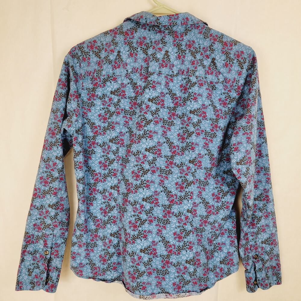 L.L. Bean blue floral button up top Size Med women cottagecore dainty feminine - Picture 2 of 8
